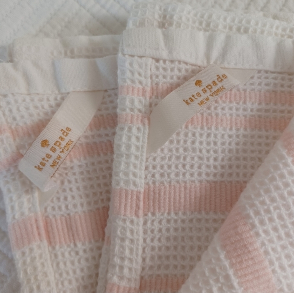 KATE SPADE Kitchen Towels - Picture 2 of 10